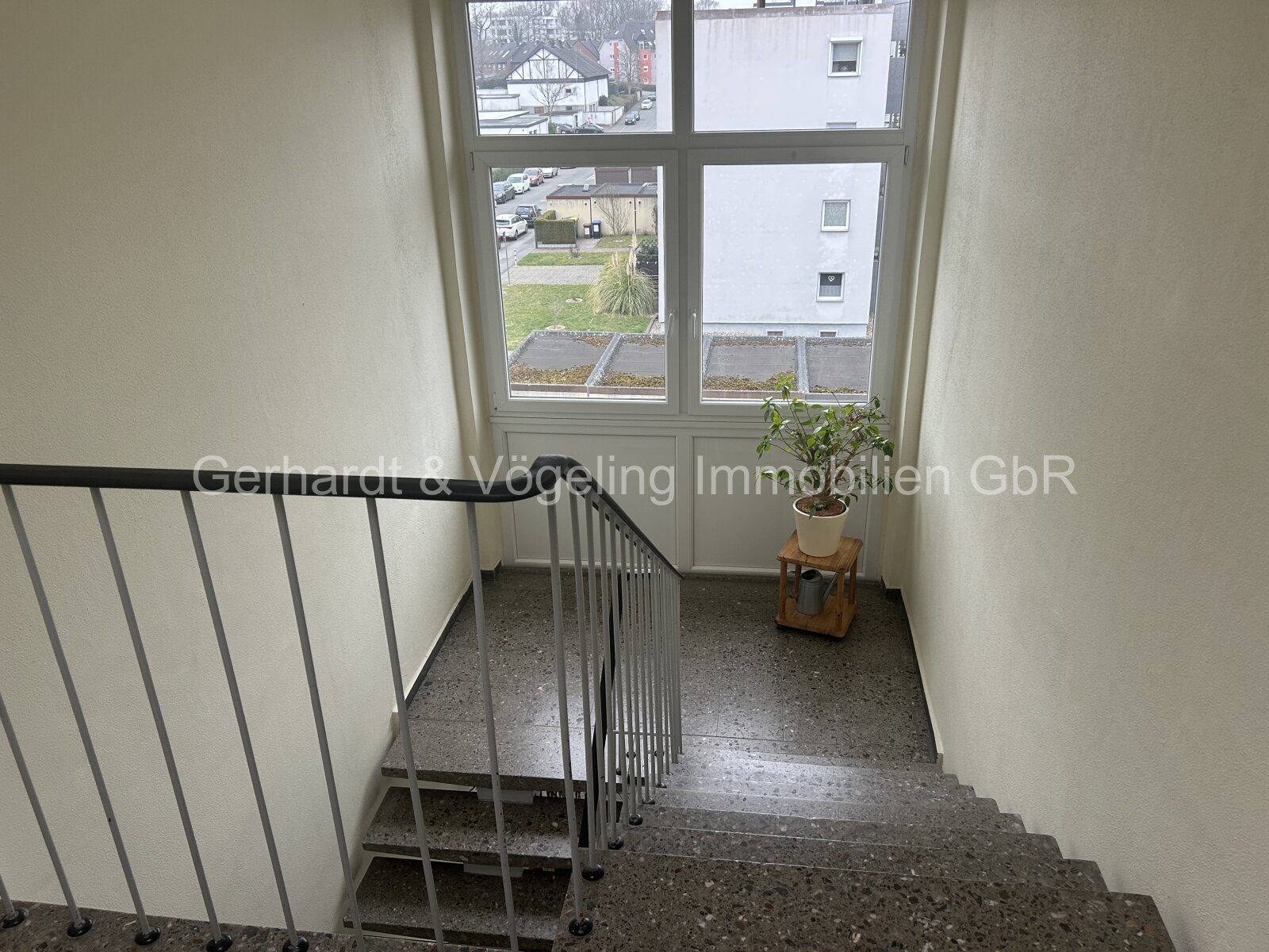 Frisch renovierte 2 Zimmer-ETW mit Balkon - Bezugsfrei!