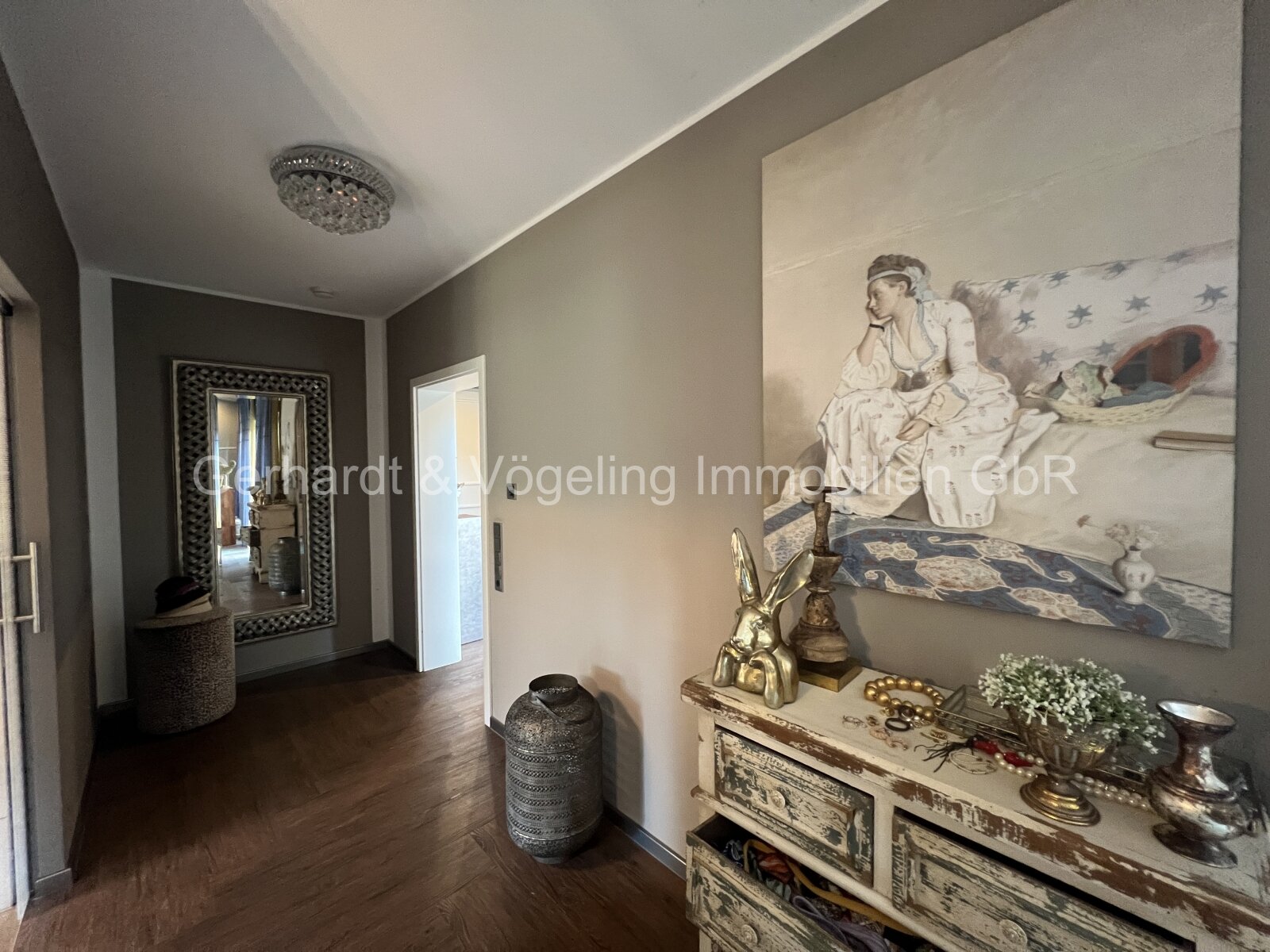 Exklusives Wohnen mit separaten Hallengebäuden und optional Ländereien