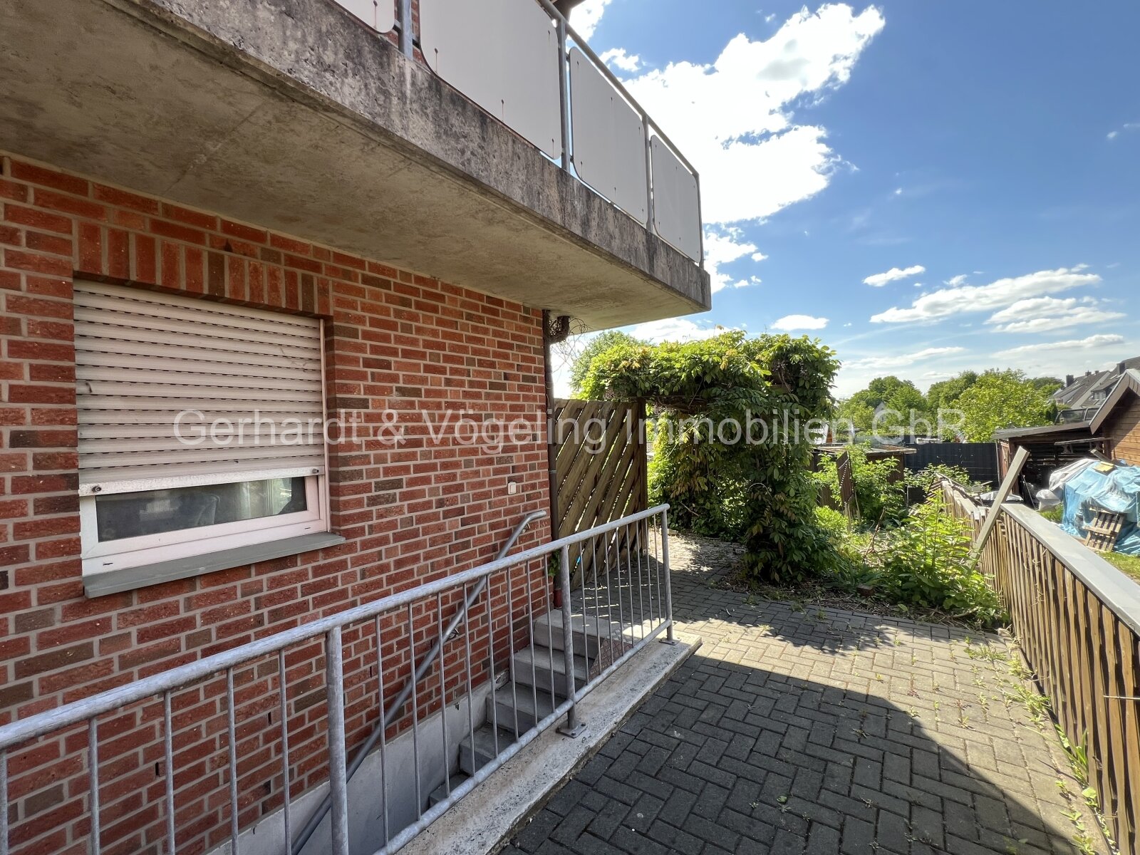 Frisch renovierte 2 ZKB mit Garten und Carport in Beckum