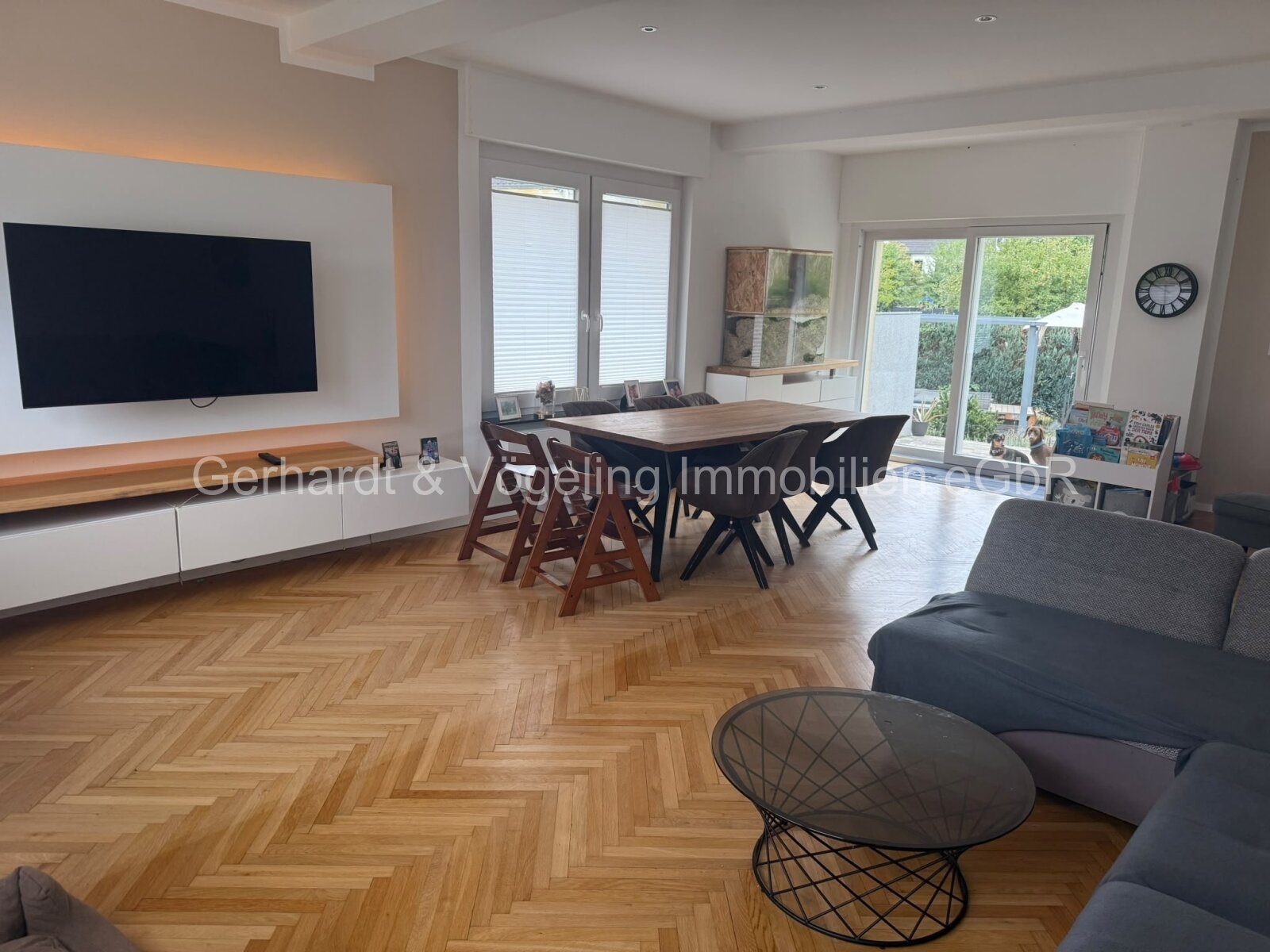 Neubeckum: Stilvolle 4-Zimmer-Erdgeschosswohnung mit eigenem Garten – Komfort und Eleganz in moderner Bauweise