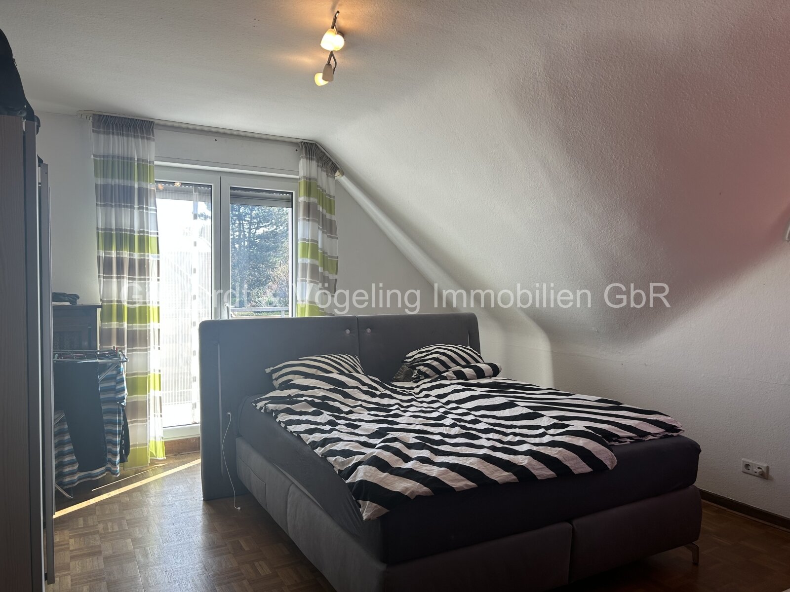 Schlafzimmer 1 OG