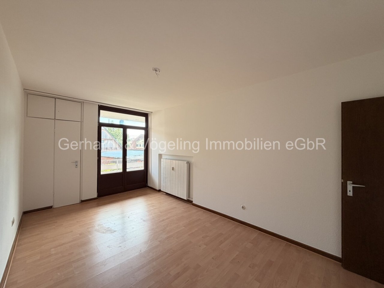 Schlafzimmer mit Ausgang zum Balkon Schlafzimmer mit Ausgang zum Balkon